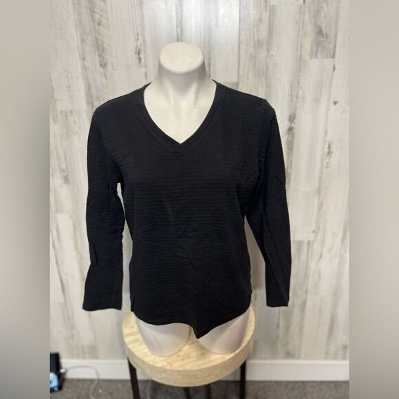 Black long sleeve - Picture 1 of 4